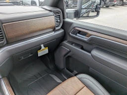 Chevrolet Silverado 3500HD High Country 4WD Crew Cab 172" 2026