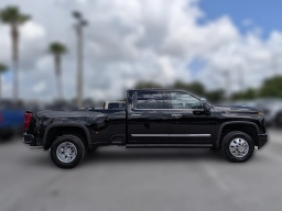 Chevrolet Silverado 3500HD High Country 4WD Crew Cab 172" 2026