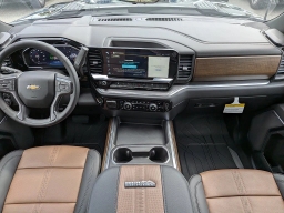Chevrolet Silverado 3500HD High Country 4WD Crew Cab 172" 2026