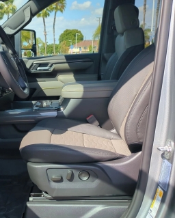 Chevrolet Silverado 2500HD ZR2 4WD Crew Cab 159" 2026