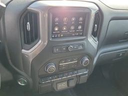 Chevrolet Silverado 1500 Custom 2WD Crew Cab 147" 2026