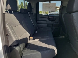 Chevrolet Silverado 1500 Custom 2WD Crew Cab 147" 2026