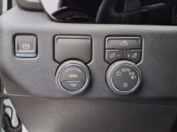 Chevrolet Silverado 1500 LT 2WD Crew Cab 157" 2026