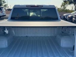 Chevrolet Silverado 1500 LT 2WD Crew Cab 147" 2026
