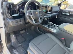 Chevrolet Silverado 1500 LT 2WD Crew Cab 147" 2026