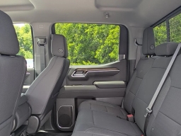 Chevrolet Silverado 1500 LT 2WD Crew Cab 147" 2026