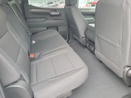 Chevrolet Silverado 1500 LT 2WD Crew Cab 147" 2026
