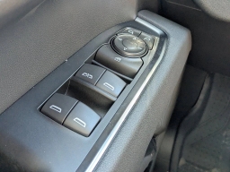 Chevrolet Silverado 1500 LT 2WD Crew Cab 147" 2026
