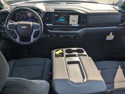 Chevrolet Silverado 1500 LT 2WD Crew Cab 147" 2026