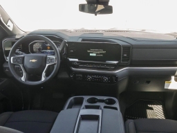Chevrolet Silverado 1500 LT 2WD Crew Cab 147" 2026