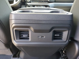 Chevrolet Silverado 1500 RST 2WD Crew Cab 147" 2026