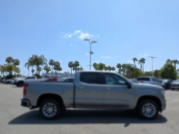 Chevrolet Silverado 1500 RST 2WD Crew Cab 147" 2025
