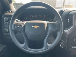 Chevrolet Silverado 1500 Custom 4WD Crew Cab 147" 2026