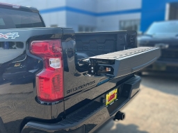 Chevrolet Silverado 1500 Custom 4WD Crew Cab 147" 2026