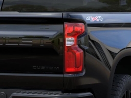 Chevrolet Silverado 1500 Custom 4WD Crew Cab 147" 2026