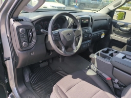 Chevrolet Silverado 1500 Custom 4WD Crew Cab 147" 2026