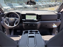 Chevrolet Silverado 1500 LT 4WD Crew Cab 147" 2026
