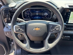 Chevrolet Silverado 1500 LT 4WD Crew Cab 147" 2026