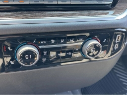 Chevrolet Silverado 1500 LT 4WD Crew Cab 147" 2026