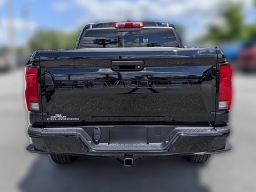 Chevrolet Colorado 2WD LT Crew Cab 2026