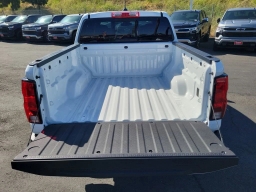 Chevrolet Colorado 4WD Work Truck Crew Cab 2026