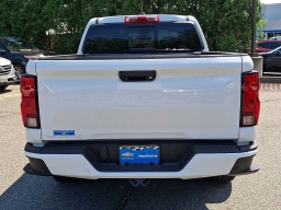 Chevrolet Colorado 4WD Work Truck Crew Cab 2026