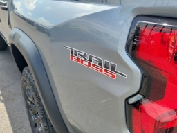 Chevrolet Colorado 4WD Trail Boss Crew Cab 2026