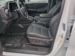 Chevrolet Colorado 4WD Trail Boss Crew Cab 2026