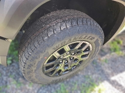Chevrolet Colorado 4WD Trail Boss Crew Cab 2026