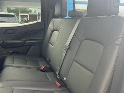 Chevrolet Colorado 4WD Trail Boss Crew Cab 2026