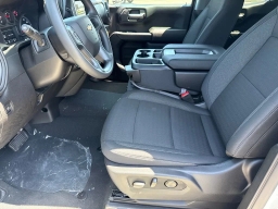 Chevrolet Silverado 1500 Custom 4WD Double Cab 147" 2026