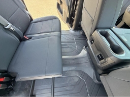 Chevrolet Silverado 1500 LT 4WD Crew Cab 157" 2026