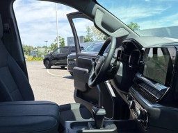 Chevrolet Silverado 1500 LT 4WD Crew Cab 157" 2026