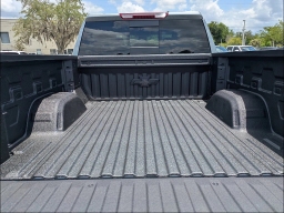 Chevrolet Silverado 1500 LT 4WD Crew Cab 147" 2026