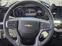 Chevrolet Silverado 1500 LT 4WD Crew Cab 147" 2026
