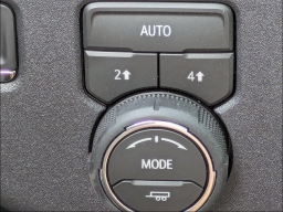 Chevrolet Silverado 1500 LT 4WD Crew Cab 147" 2026
