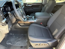 Chevrolet Silverado 1500 LT 4WD Crew Cab 147" 2026