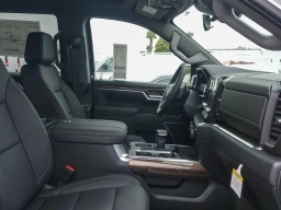 Chevrolet Silverado 1500 LT 4WD Crew Cab 157" 2026