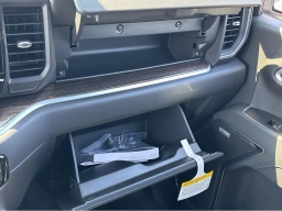 Chevrolet Silverado 1500 RST 4WD Crew Cab 147" 2026