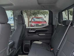 Chevrolet Silverado 1500 RST 4WD Crew Cab 147" 2026