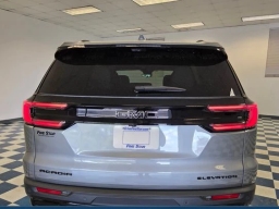 GMC Acadia FWD Elevation 4dr 2026