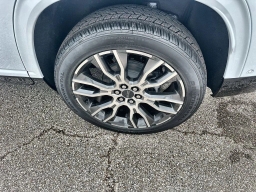 GMC Acadia AWD Denali Ultimate 4dr 2026