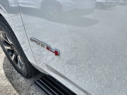 GMC Yukon AT4 4WD 4dr 2026