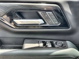 GMC Yukon AT4 4WD 4dr 2026
