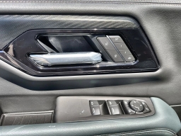 GMC Yukon XL AT4 4WD 4dr 2026