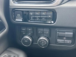GMC Yukon XL Denali 4WD 4dr 2026