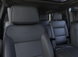 GMC Yukon XL Denali 4WD 4dr 2026