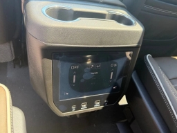 GMC Yukon XL Denali Ultimate 4WD 4dr 2026