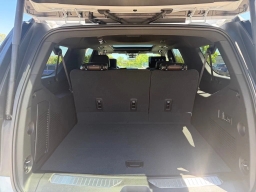 GMC Yukon XL Denali Ultimate 4WD 4dr 2026