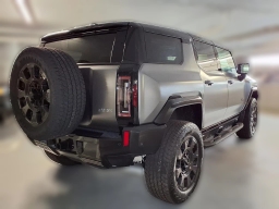 GMC HUMMER EV SUV 3X e4WD 4dr 2026